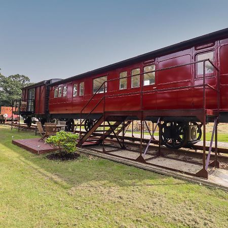 The Carriage At High Barn Heritage Холстед Экстерьер фото